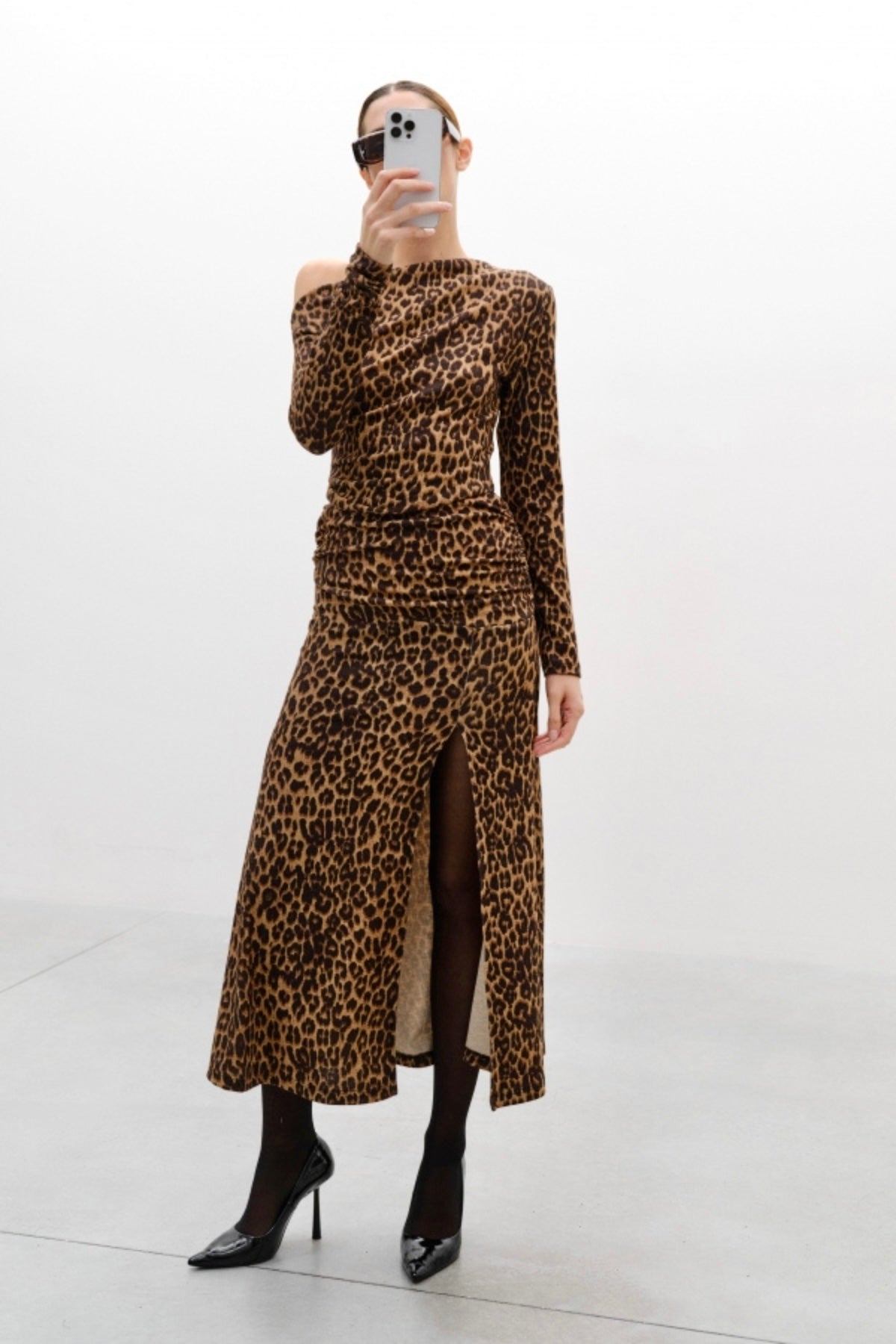 Yırtmaçlı leopar etek