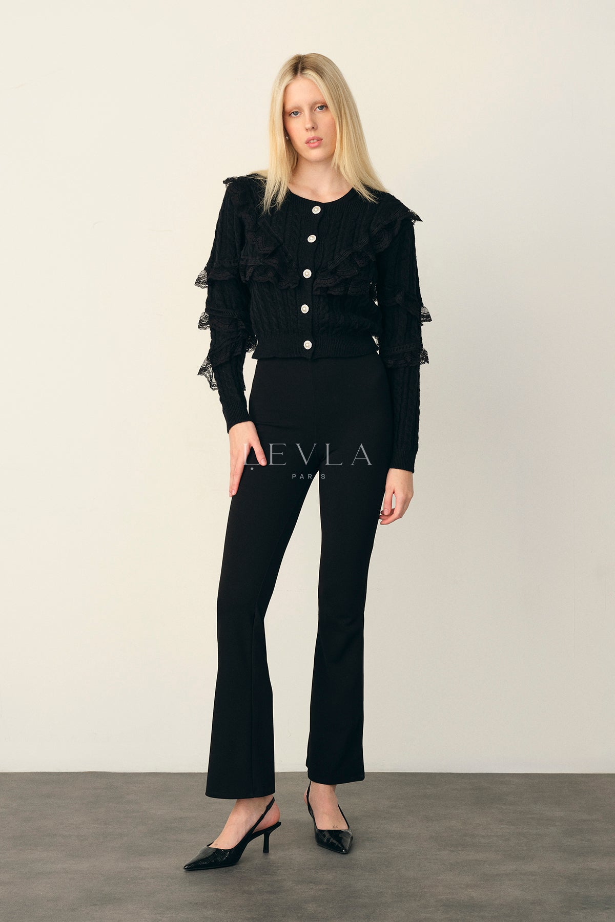 BUTTONED CARDIGAN-SWEATER