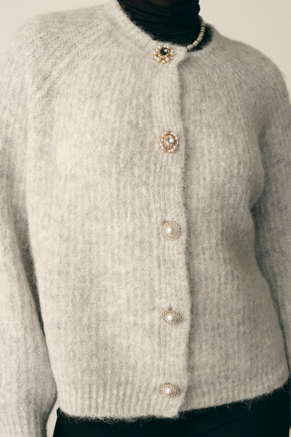 BUTTON DETAILED SWEATER