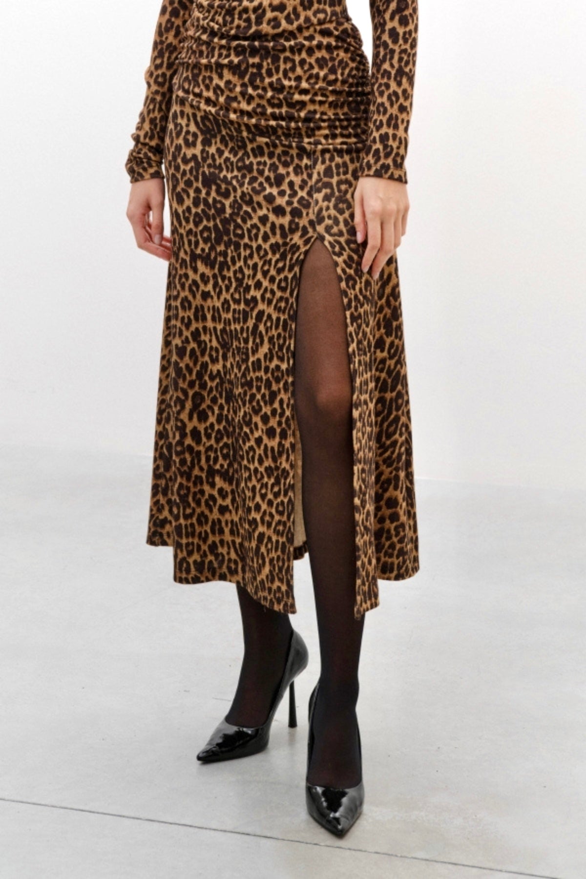 Yırtmaçlı leopar etek