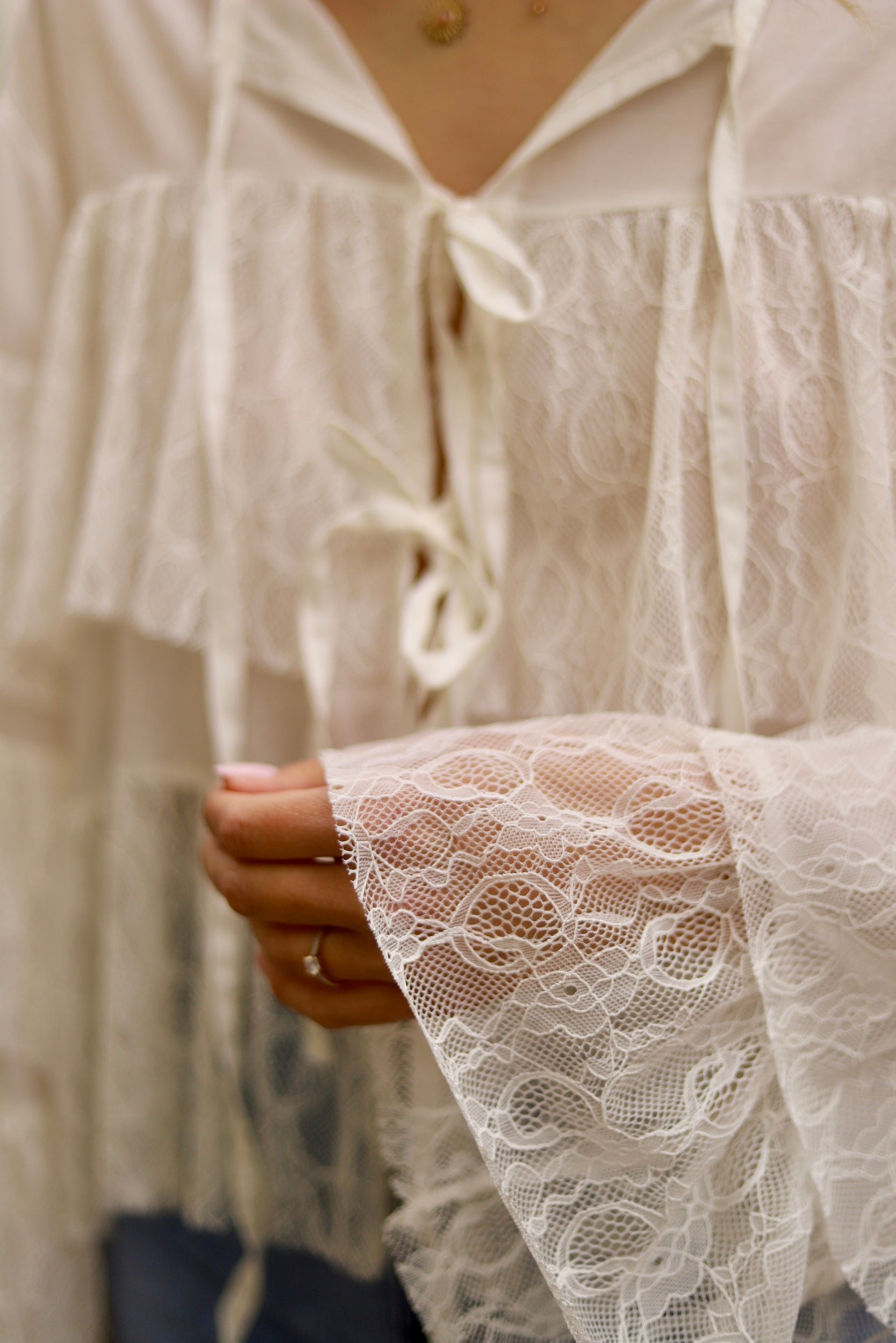 ALBA LACE RIVIERA BLOUSE