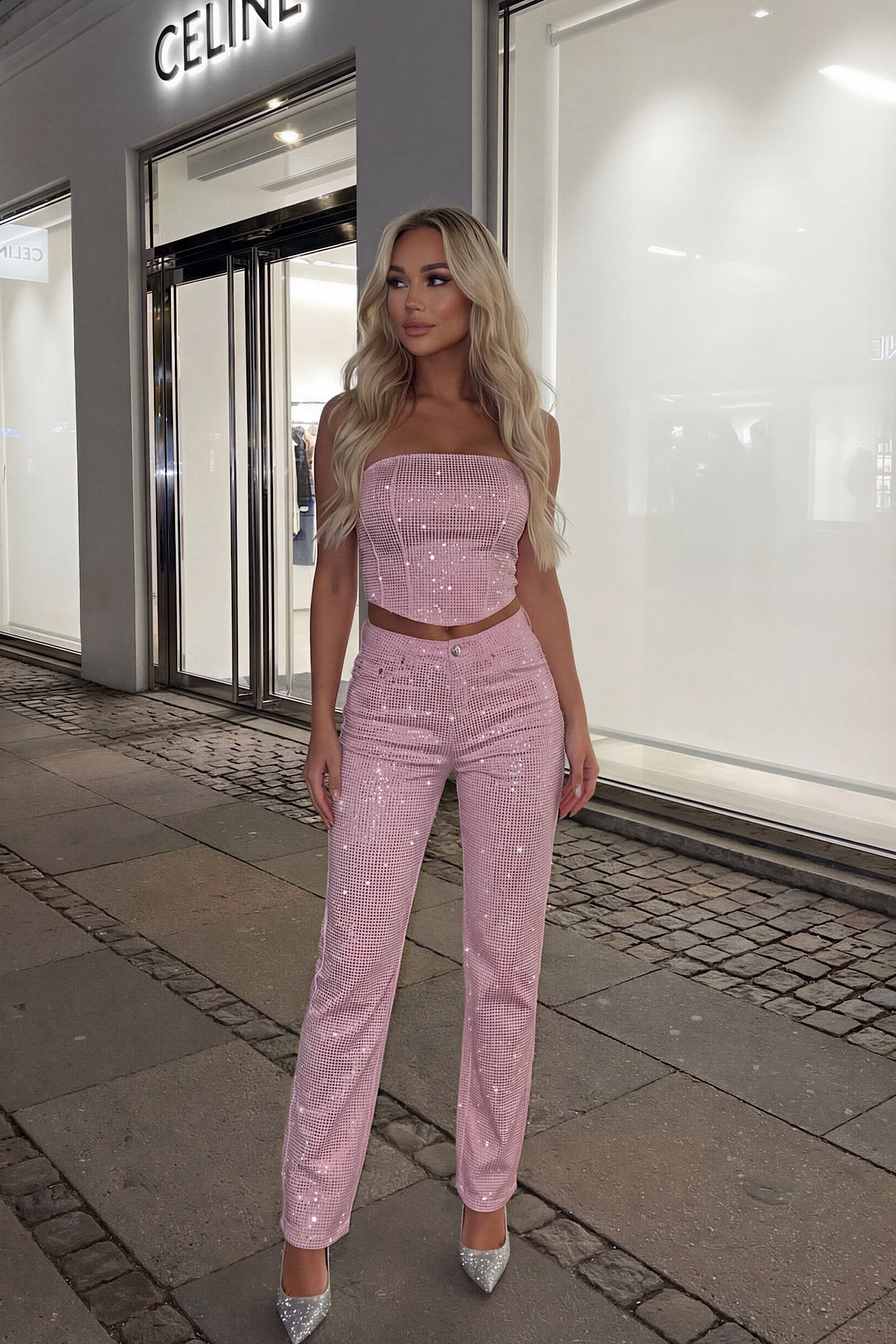 Embellished premium high-waisted jeans