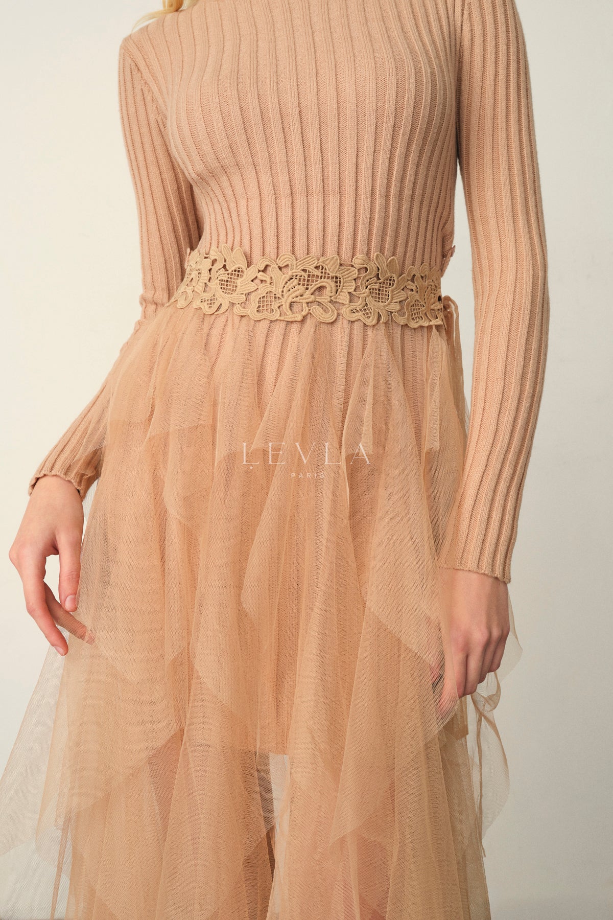 FUNCTIONAL DRESS