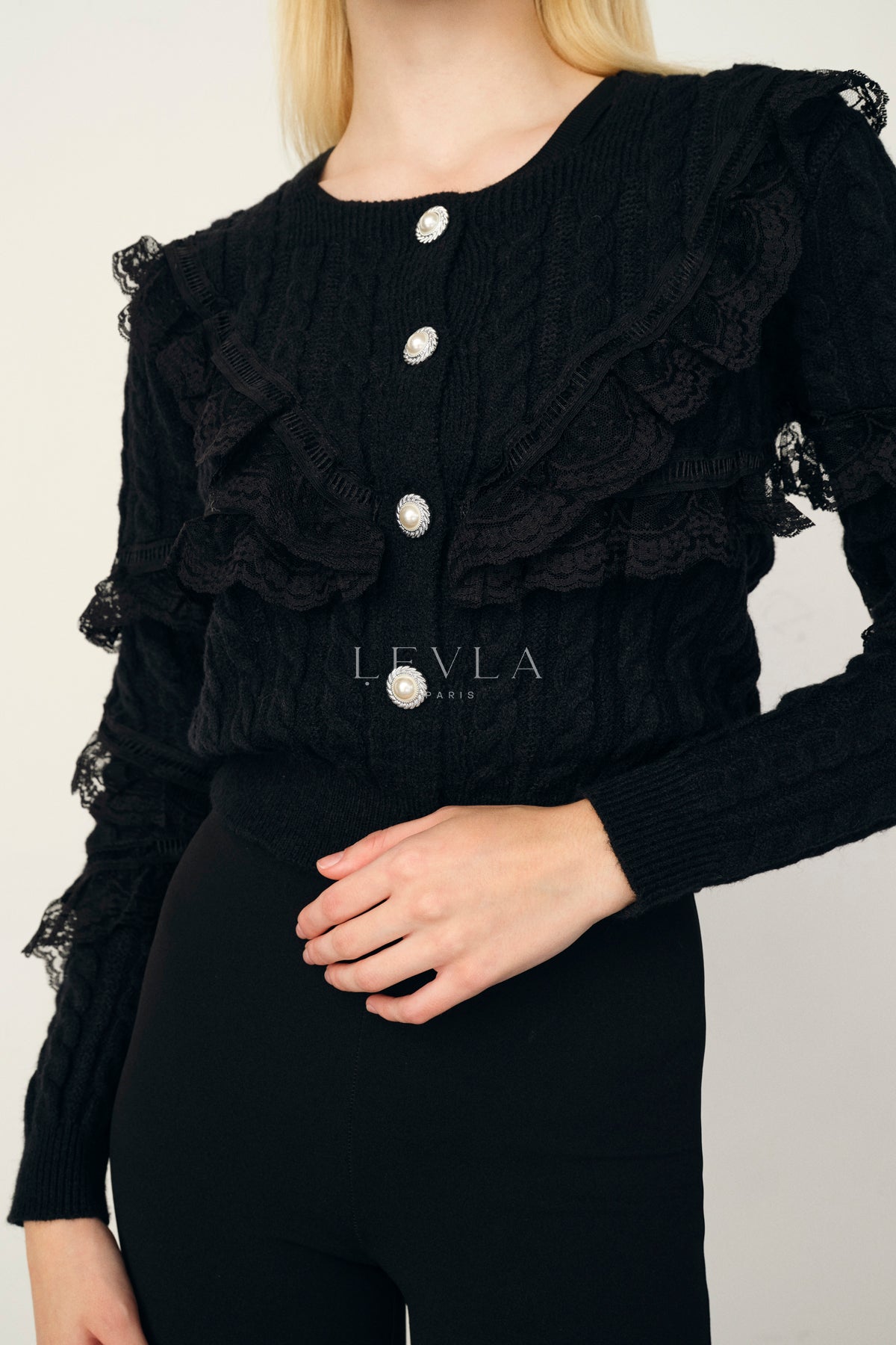 BUTTONED CARDIGAN-SWEATER
