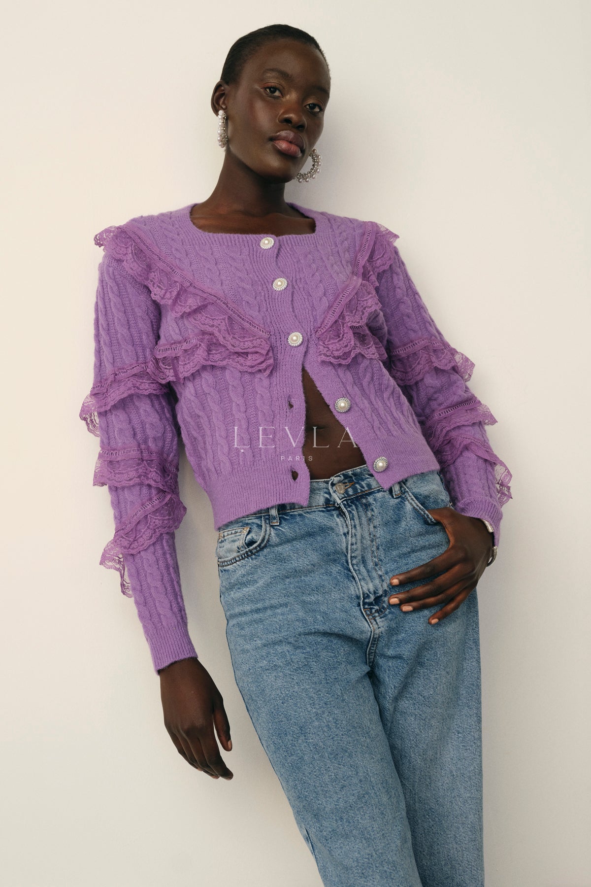 BUTTONED CARDIGAN-SWEATER